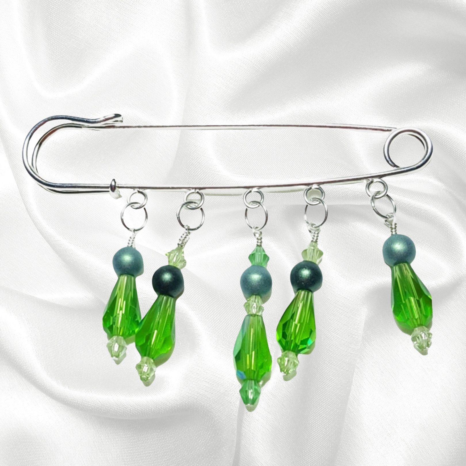 Shades of Green Emerald Chrysolite Crystal Beaded Shawl Scarf Sweater Pin Brooch